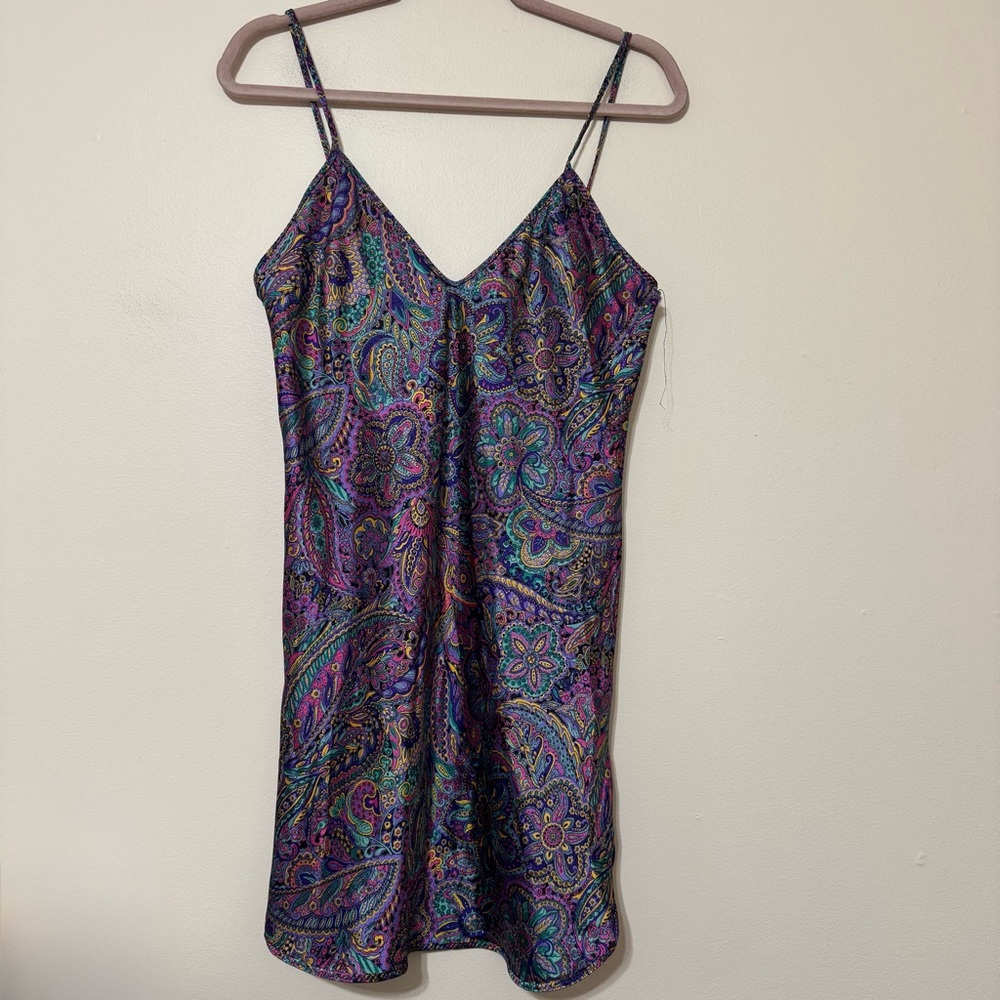 Vintage 90s Paisley Print Satin Slip